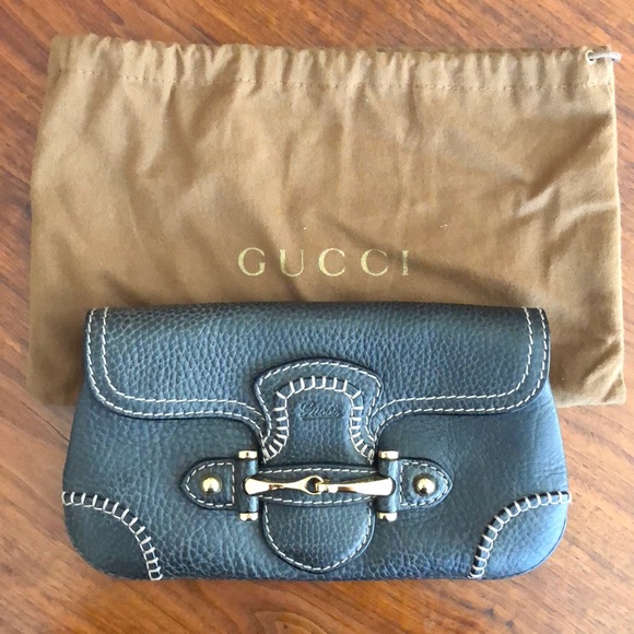 A Gucci Graphite Pebbled Leather Clutch - Picture 8 of 8